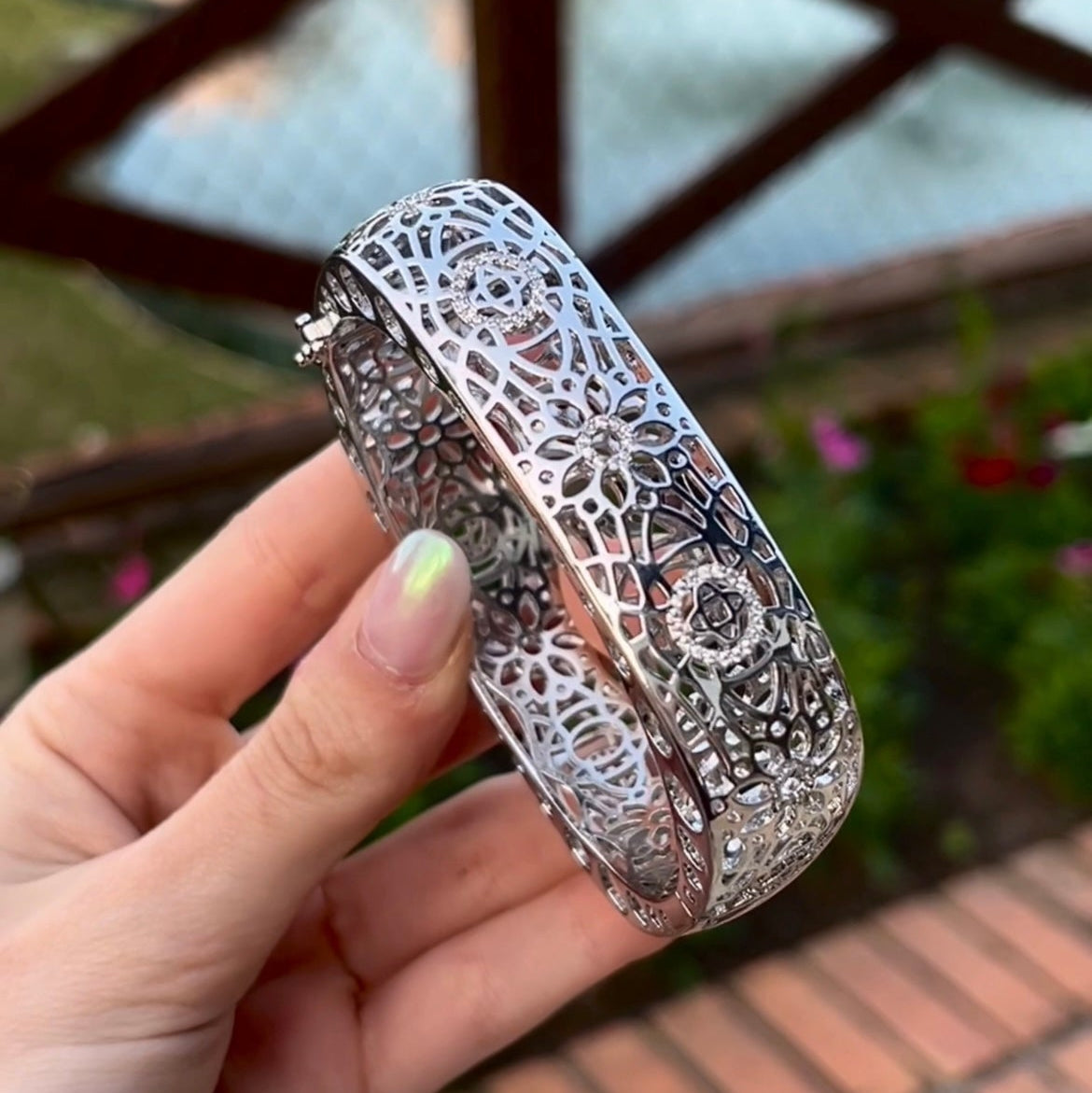 Pulseira Quadrada em Renda