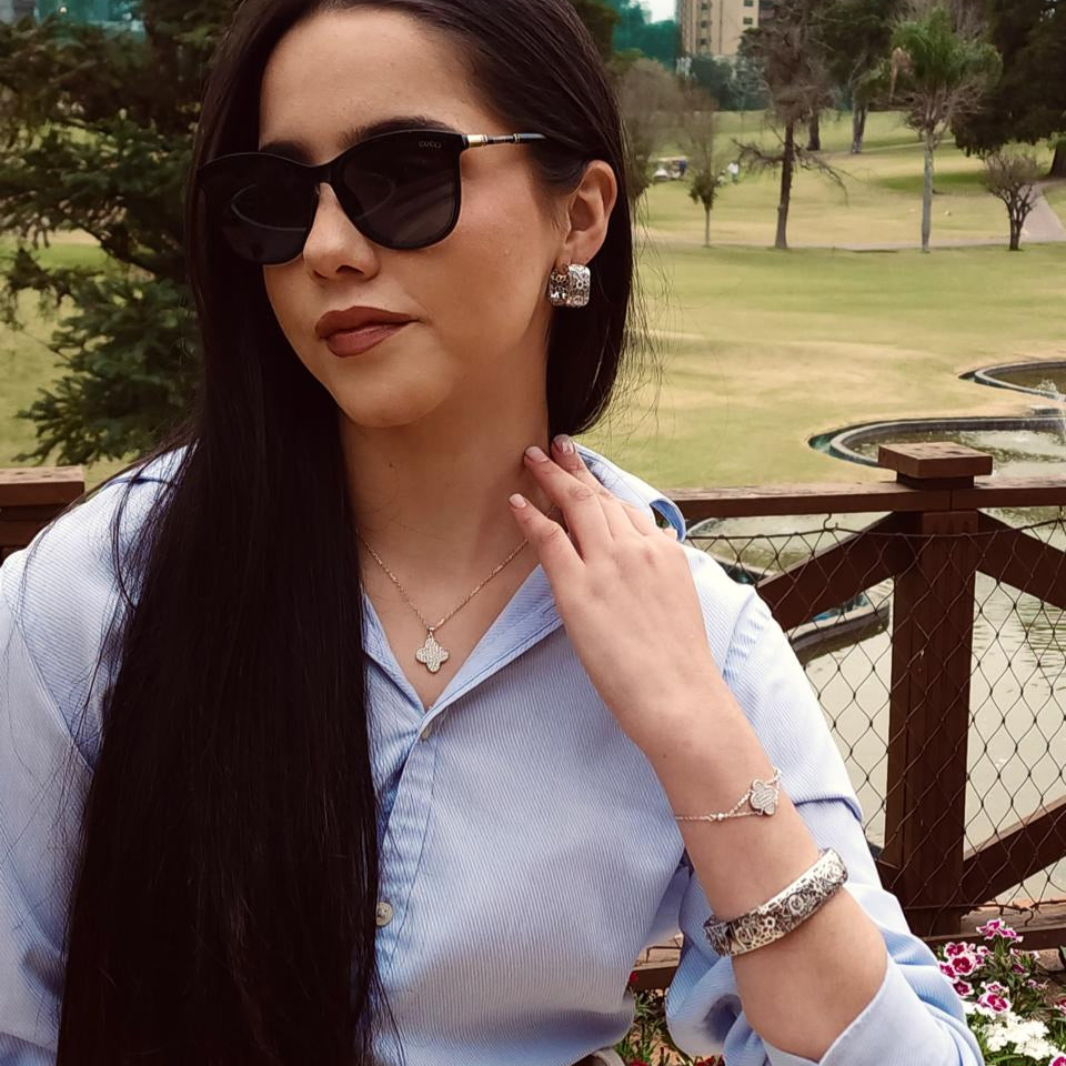 Pulseira Quadrada em Renda