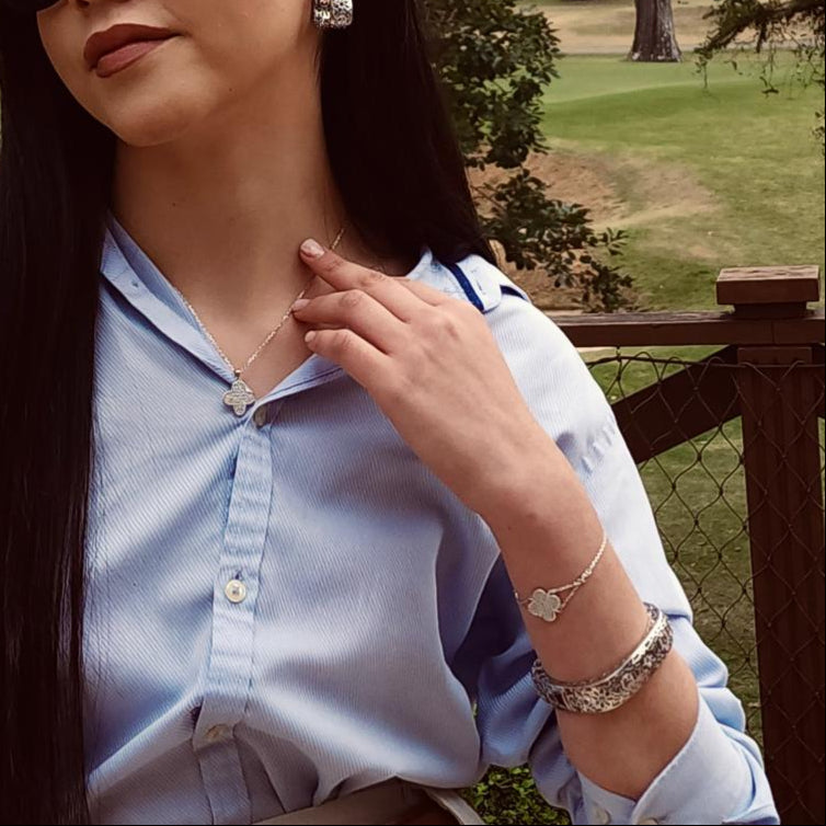 Pulseira Quadrada em Renda
